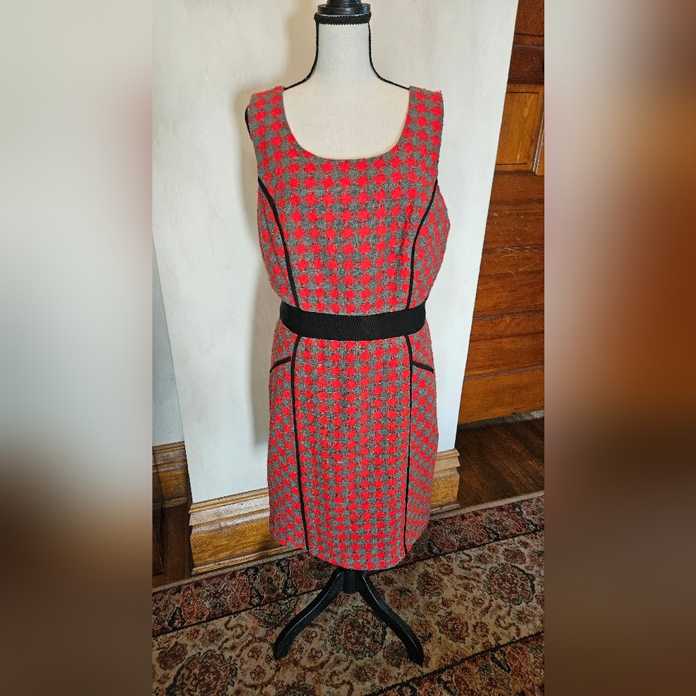 Ice Red & Gray Houndstooth Sheath Dress. EUC